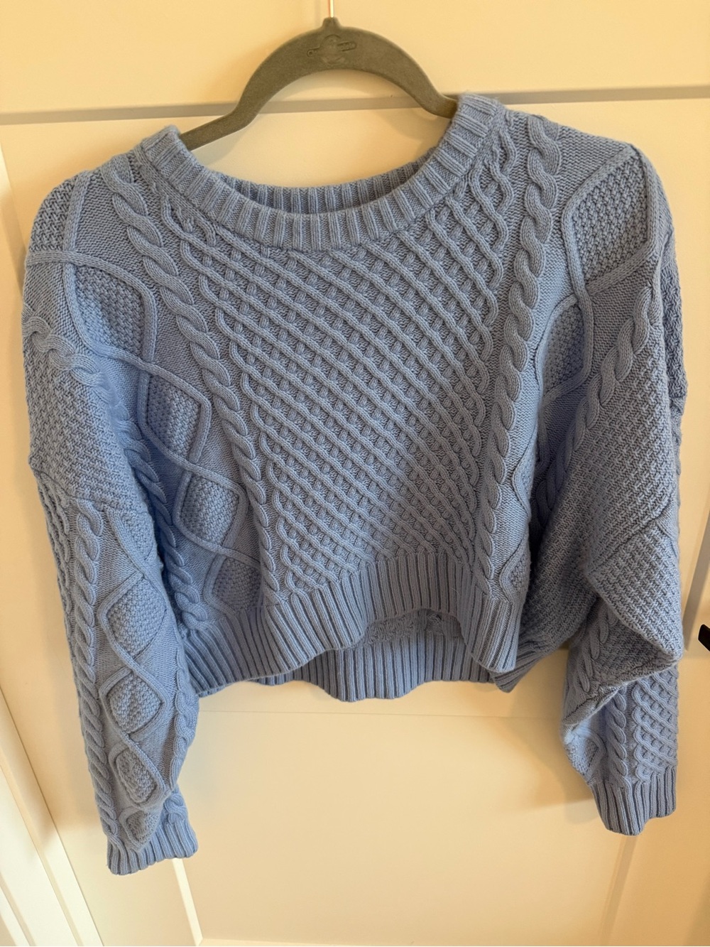 Sunday Best Aritzia Peggy Cropped Sweater M Cornflower Blue Cable Knit Wool NWT
